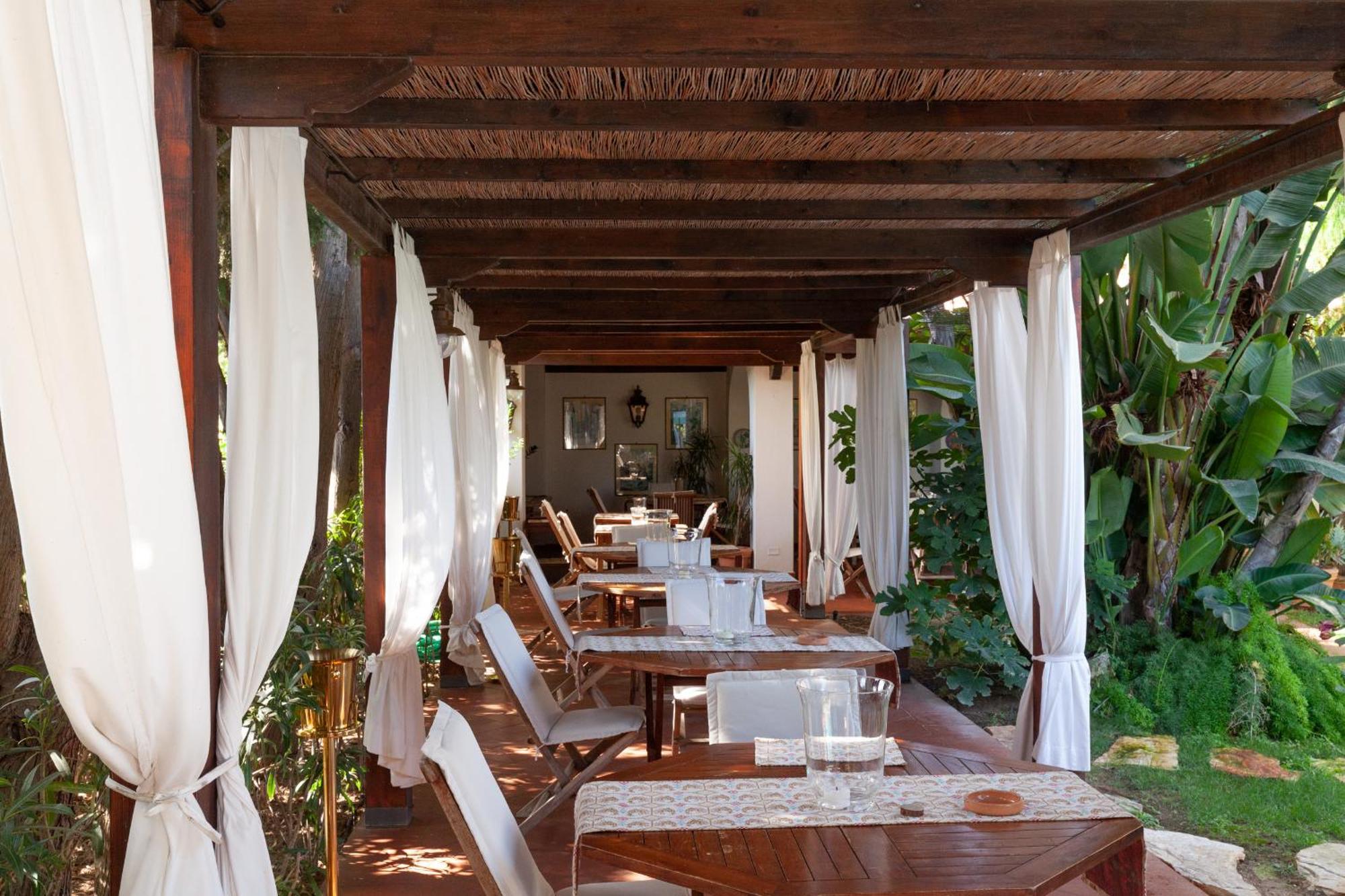 Nora Club Hotel & Spa Пула Екстериор снимка